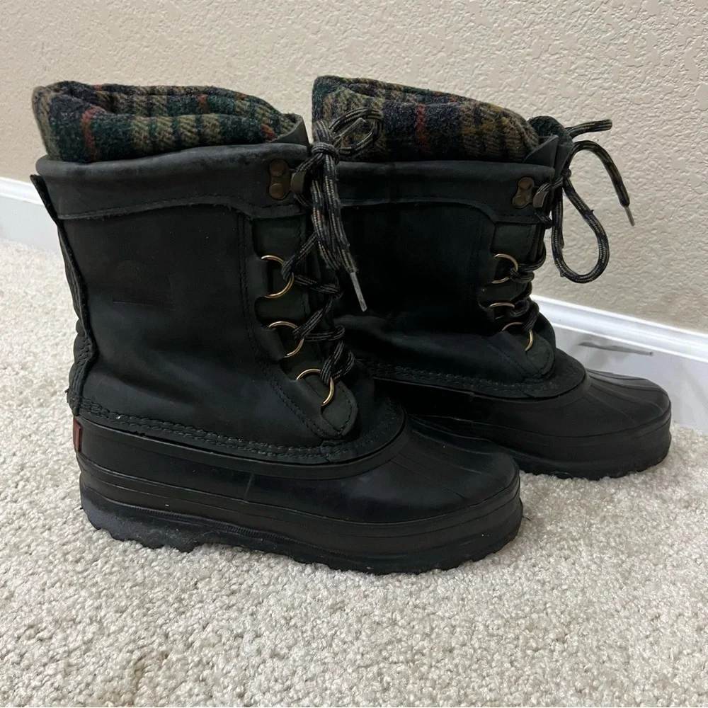 Sorel Women Lace Up Mid Calf Winter Snow Boots Green Plaid Suede Rubber Size 6,